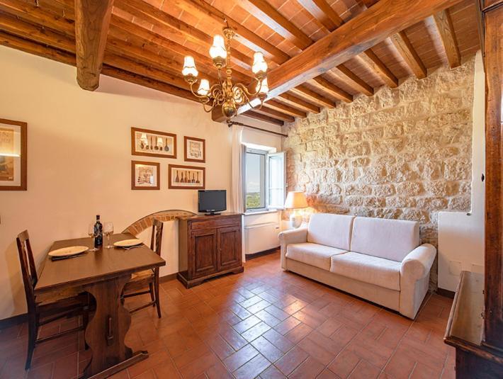Castello Di Fulignano Soarzio Panoramic Apartment Сан-Джиминьяно Экстерьер фото